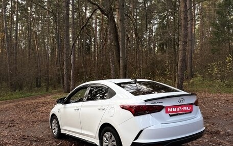 Hyundai Solaris II рестайлинг, 2022 год, 1 200 000 рублей, 3 фотография