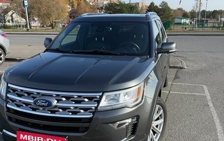 Ford Explorer V рестайлинг, 2019 год, 3 650 000 рублей, 2 фотография