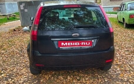 Ford Fiesta, 2005 год, 220 000 рублей, 2 фотография