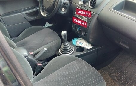Ford Fiesta, 2005 год, 220 000 рублей, 4 фотография