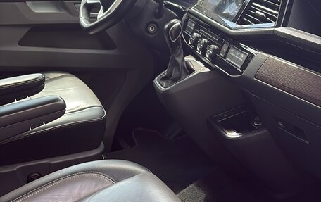 Volkswagen Caravelle T6 рестайлинг, 2020 год, 4 290 000 рублей, 6 фотография