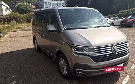 Volkswagen Caravelle T6 рестайлинг, 2020 год, 4 290 000 рублей, 3 фотография