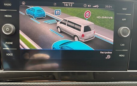 Volkswagen Caravelle T6 рестайлинг, 2020 год, 4 290 000 рублей, 19 фотография