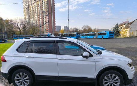 Volkswagen Tiguan II, 2017 год, 2 400 000 рублей, 4 фотография