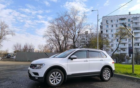 Volkswagen Tiguan II, 2017 год, 2 400 000 рублей, 8 фотография