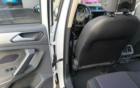 Volkswagen Tiguan II, 2017 год, 2 400 000 рублей, 15 фотография