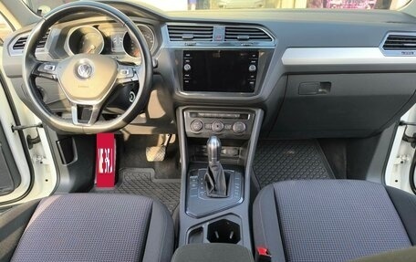 Volkswagen Tiguan II, 2017 год, 2 400 000 рублей, 17 фотография