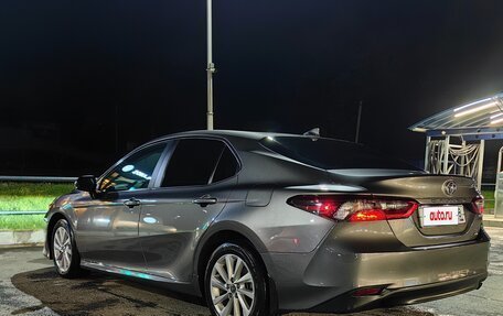 Toyota Camry, 2021 год, 2 800 000 рублей, 2 фотография
