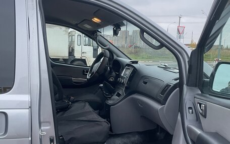 Hyundai Grand Starex Grand Starex I рестайлинг 2, 2012 год, 1 700 000 рублей, 7 фотография