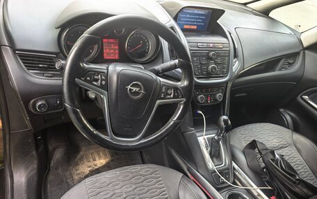 Opel Zafira C рестайлинг, 2013 год, 820 000 рублей, 2 фотография