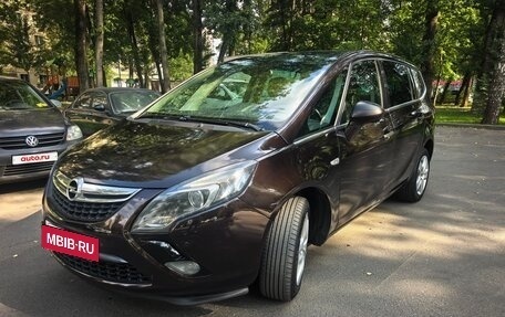 Opel Zafira C рестайлинг, 2013 год, 820 000 рублей, 9 фотография