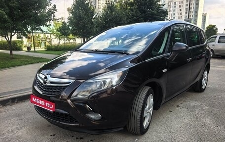 Opel Zafira C рестайлинг, 2013 год, 820 000 рублей, 15 фотография