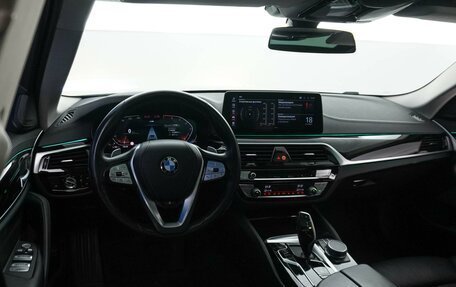 BMW 5 серия, 2020 год, 4 199 896 рублей, 6 фотография