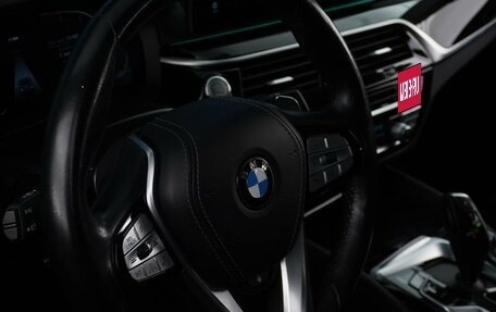 BMW 5 серия, 2020 год, 4 199 896 рублей, 15 фотография