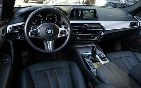 BMW 5 серия, 2019 год, 3 600 000 рублей, 9 фотография