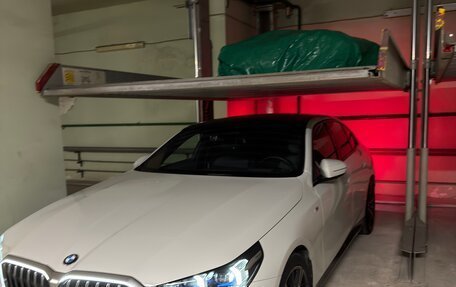BMW 5 серия, 2023 год, 7 000 000 рублей, 8 фотография
