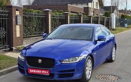 Jaguar XE I рестайлинг, 2017 год, 1 400 000 рублей, 1 фотография