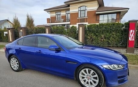 Jaguar XE I рестайлинг, 2017 год, 1 400 000 рублей, 9 фотография