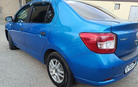 Renault Logan II, 2015 год, 638 000 рублей, 7 фотография