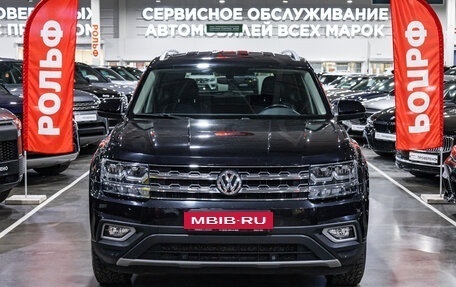Volkswagen Teramont I, 2018 год, 3 850 000 рублей, 3 фотография