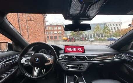 BMW 7 серия, 2018 год, 2 890 000 рублей, 11 фотография