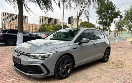 Volkswagen Golf VIII, 2023 год, 1 915 005 рублей, 1 фотография