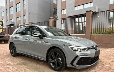 Volkswagen Golf VIII, 2023 год, 1 915 005 рублей, 2 фотография