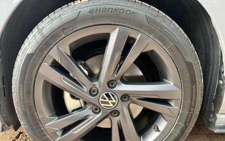Volkswagen Golf VIII, 2023 год, 1 915 005 рублей, 18 фотография