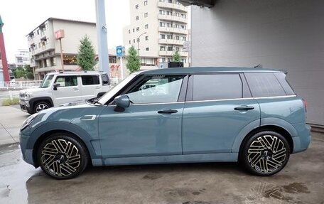 MINI Clubman, 2022 год, 1 500 000 рублей, 5 фотография