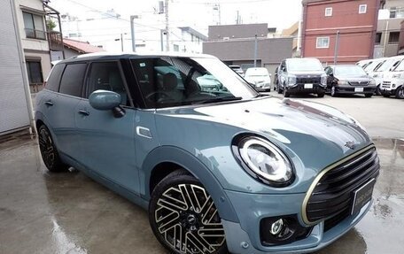 MINI Clubman, 2022 год, 1 500 000 рублей, 2 фотография