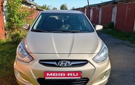 Hyundai Solaris II рестайлинг, 2011 год, 620 000 рублей, 7 фотография