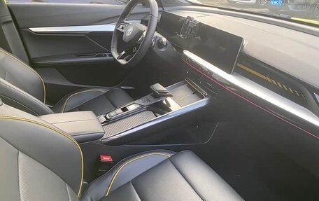 MG 5, 2022 год, 1 050 000 рублей, 13 фотография