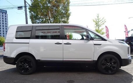 Mitsubishi Delica D:5 I, 2023 год, 2 690 000 рублей, 4 фотография