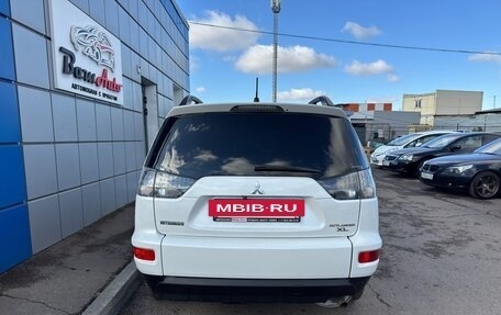 Mitsubishi Outlander III рестайлинг 3, 2011 год, 1 097 000 рублей, 5 фотография