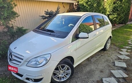 Mercedes-Benz B-Класс, 2010 год, 720 000 рублей, 2 фотография