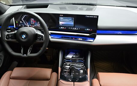BMW 5 серия, 2025 год, 6 000 000 рублей, 10 фотография