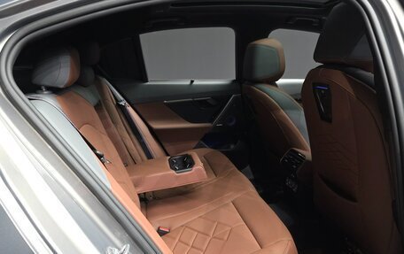 BMW 5 серия, 2025 год, 6 000 000 рублей, 22 фотография