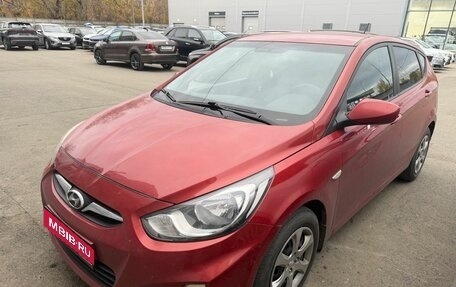 Hyundai Solaris II рестайлинг, 2012 год, 695 000 рублей, 1 фотография