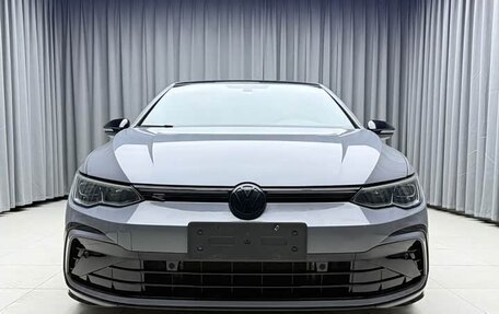 Volkswagen Golf VIII, 2022 год, 1 570 000 рублей, 2 фотография