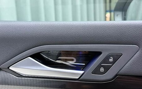 Volkswagen Golf VIII, 2022 год, 1 570 000 рублей, 16 фотография