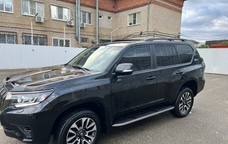 Toyota Land Cruiser Prado 150 рестайлинг, 2021 год, 7 000 000 рублей, 14 фотография