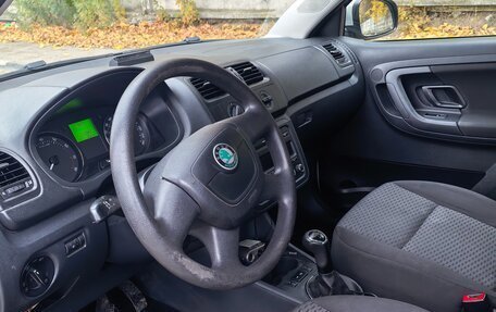 Skoda Fabia II, 2012 год, 700 000 рублей, 5 фотография