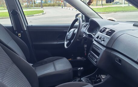 Skoda Fabia II, 2012 год, 700 000 рублей, 8 фотография