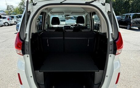 Honda Freed II, 2021 год, 1 810 000 рублей, 24 фотография