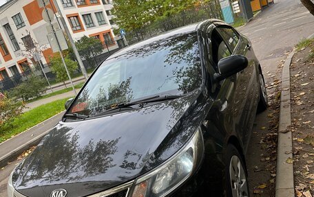 KIA Rio III рестайлинг, 2015 год, 995 000 рублей, 2 фотография