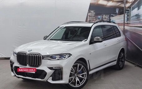 BMW X7, 2021 год, 10 900 000 рублей, 2 фотография