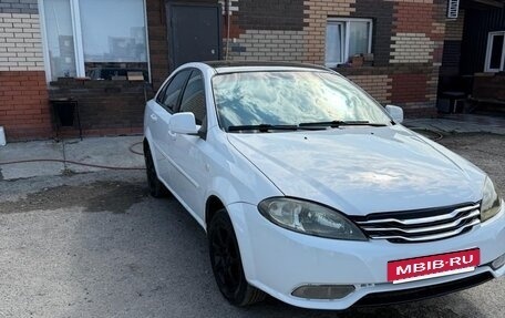 Daewoo Gentra II, 2014 год, 310 000 рублей, 2 фотография
