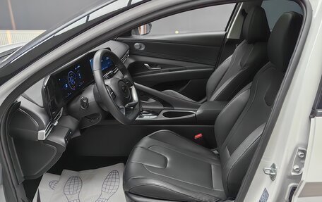 Hyundai Elantra, 2023 год, 1 750 000 рублей, 8 фотография