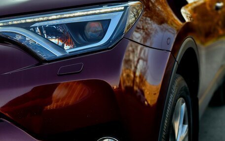 Toyota RAV4, 2017 год, 2 137 000 рублей, 10 фотография