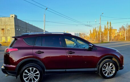 Toyota RAV4, 2017 год, 2 137 000 рублей, 7 фотография